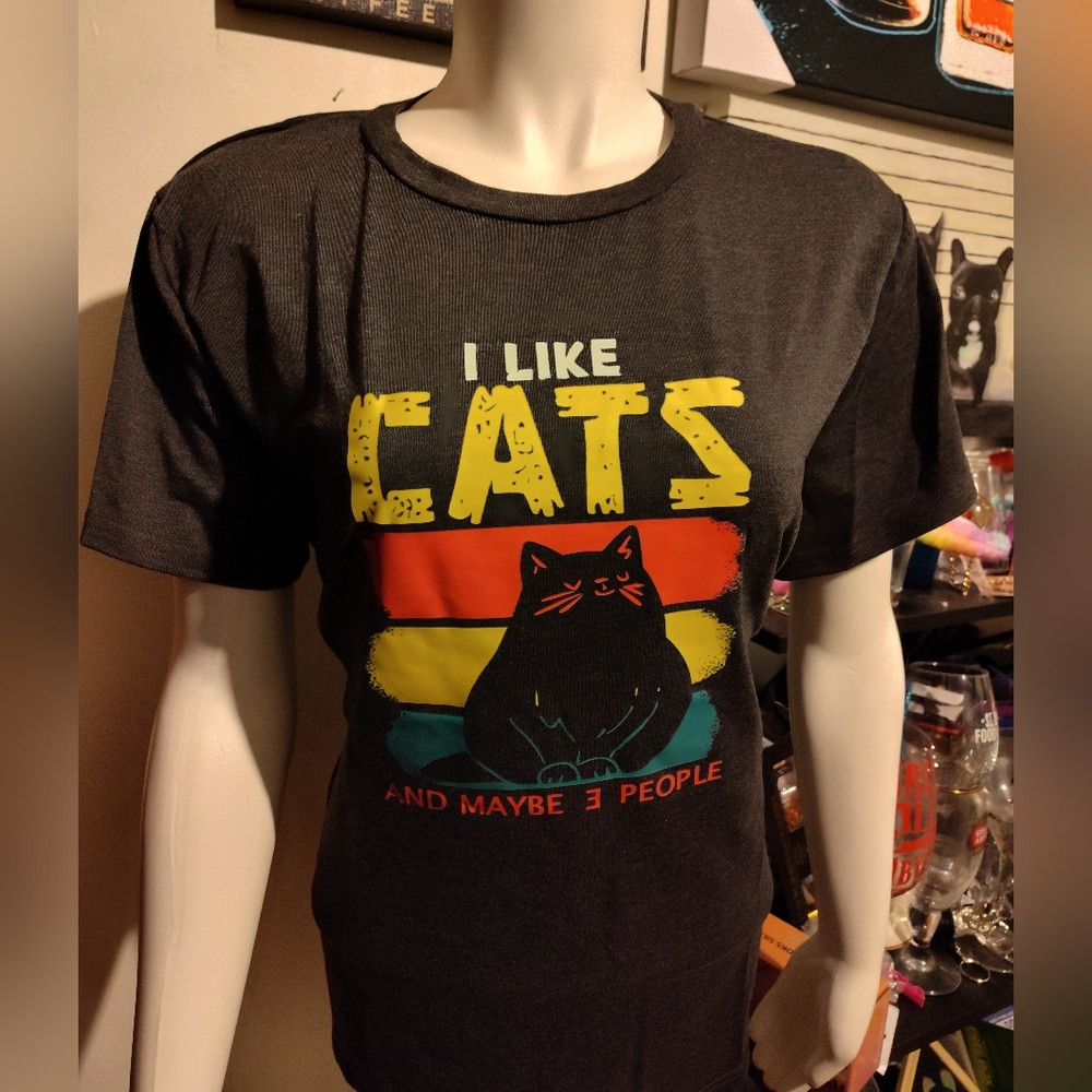 Funny Cat T-shirt New (Large)